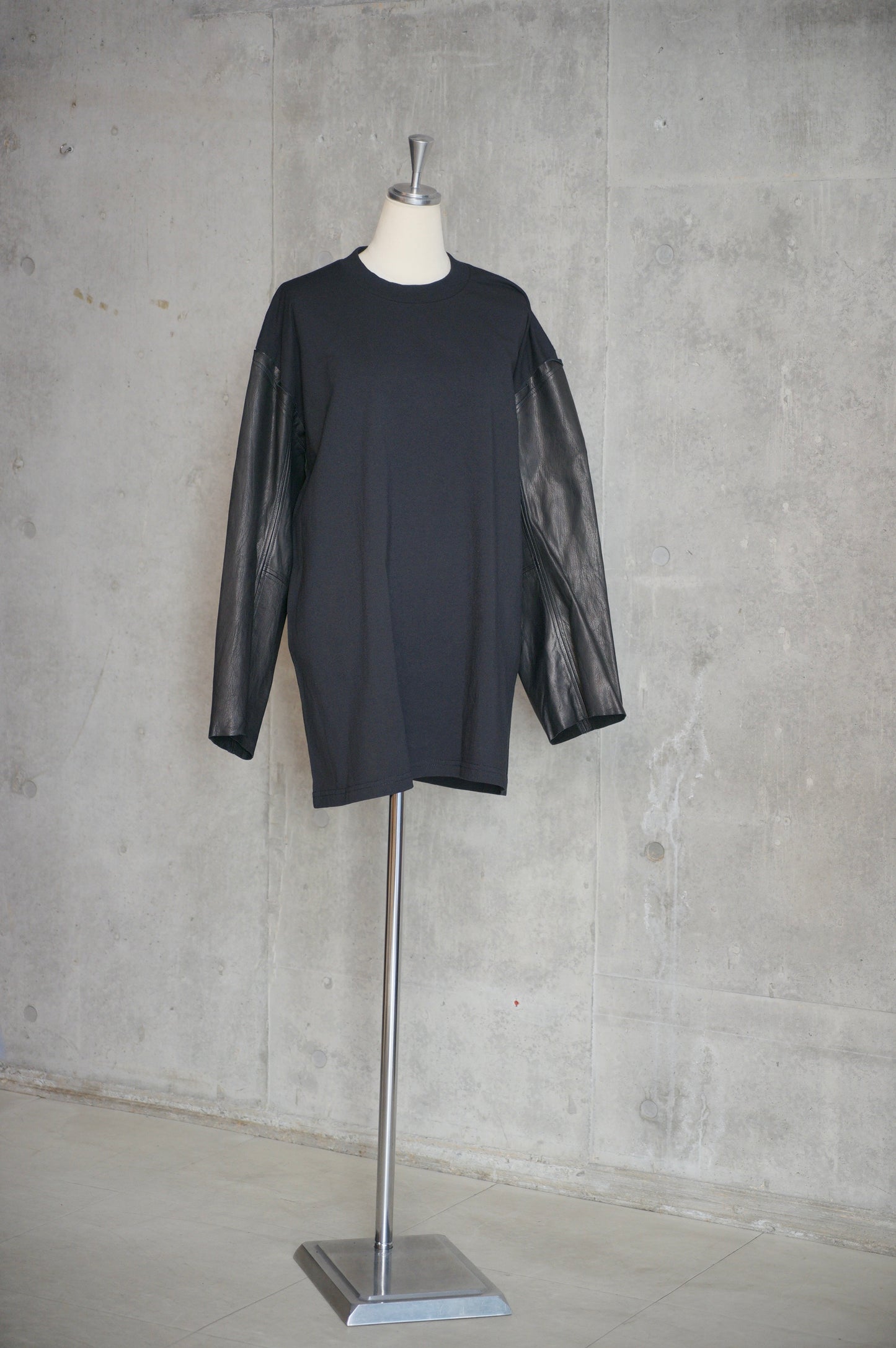 Leather long-sleeve T [ JJ008 ]