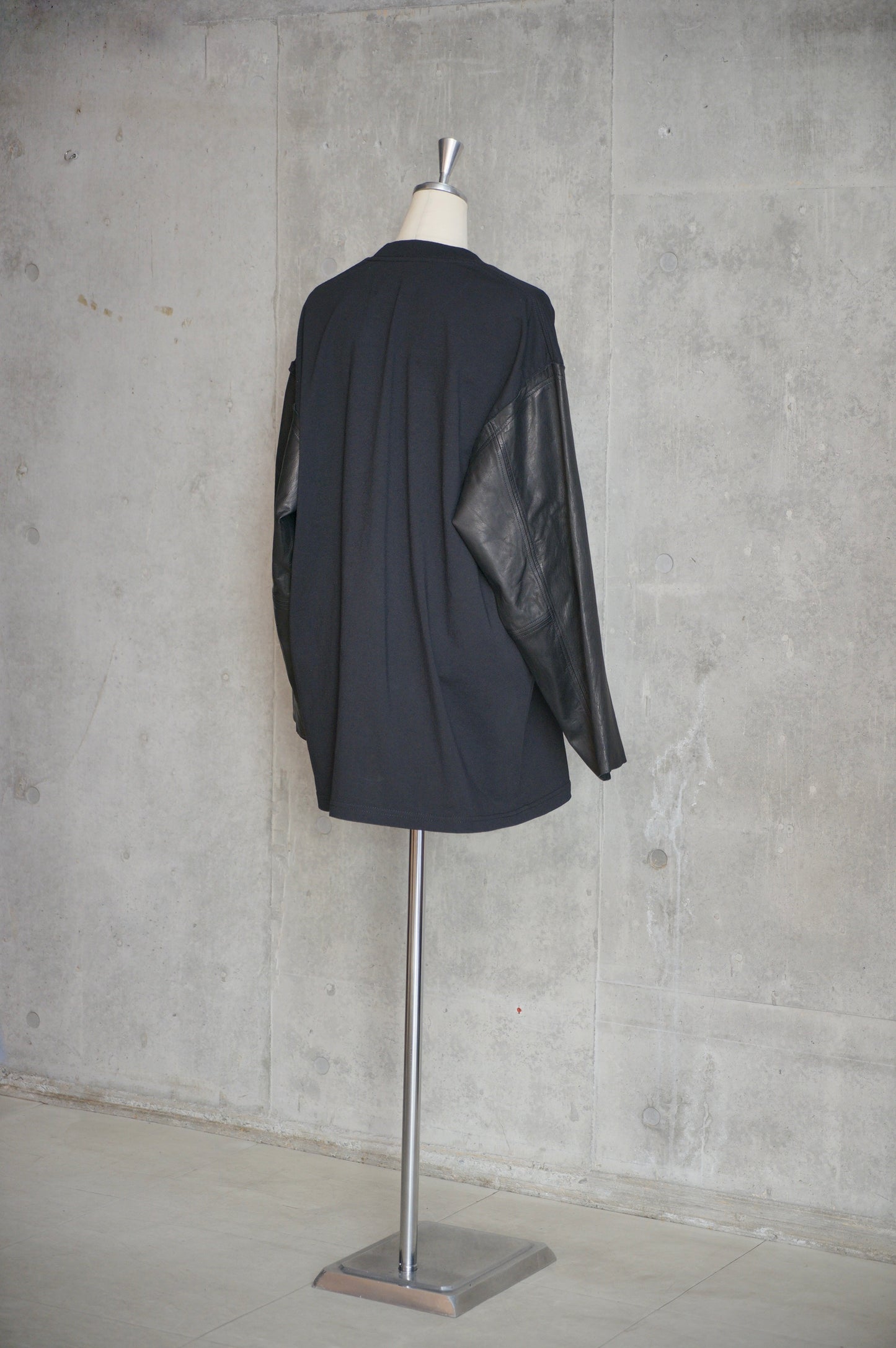 Leather long-sleeve T [ JJ008 ]