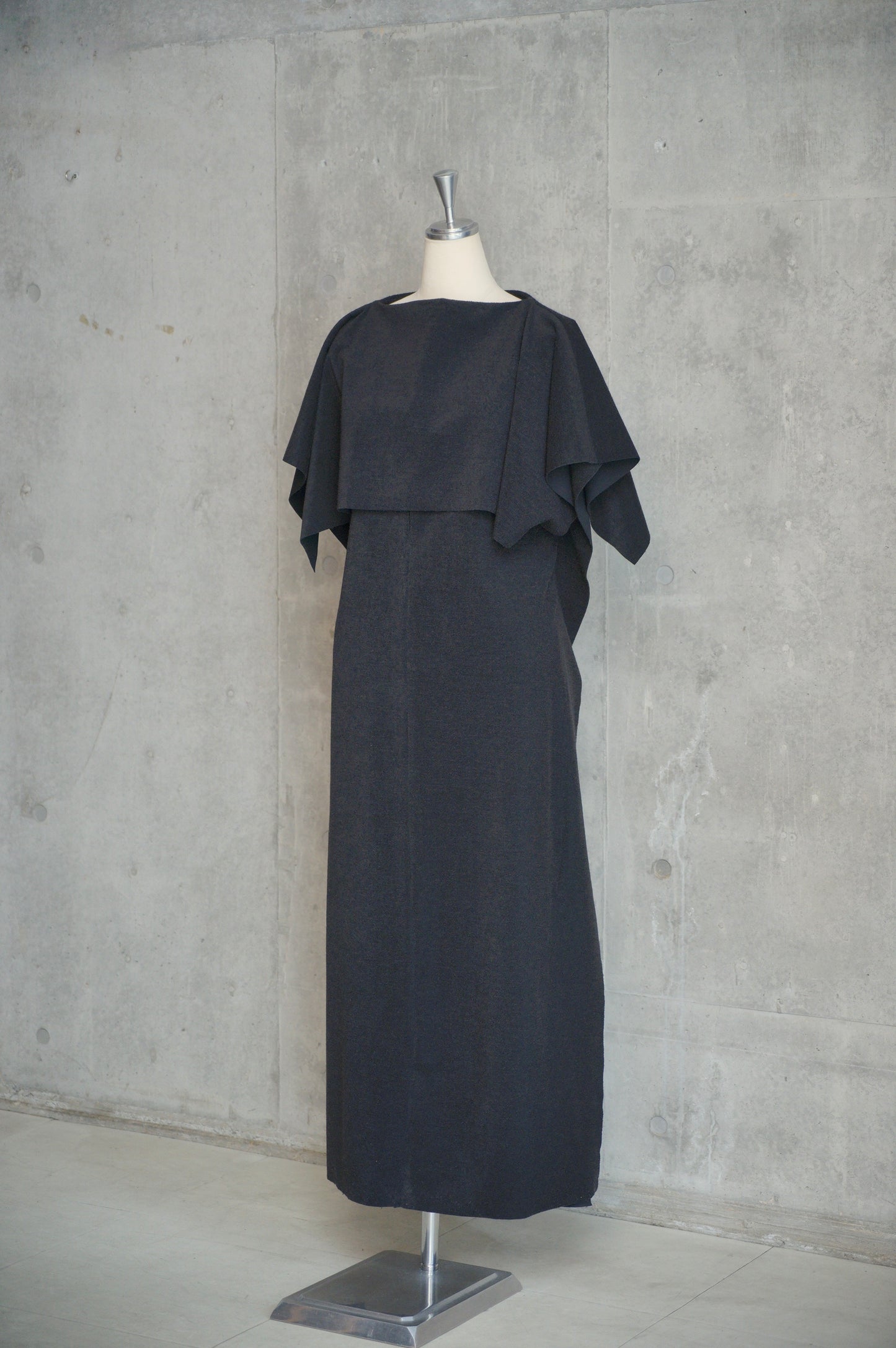 Cape dress [ JNS-10142 ] B