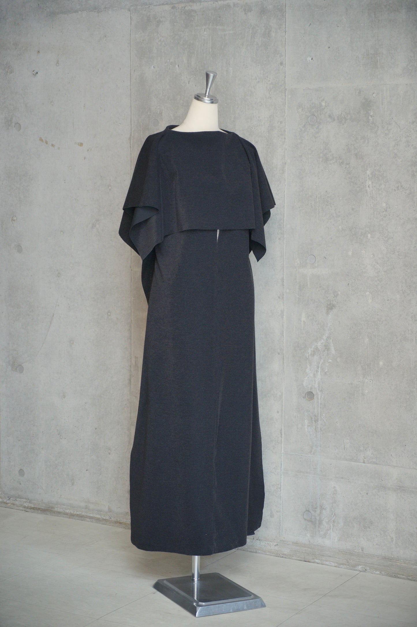 Cape dress [ JNS-10142 ] B