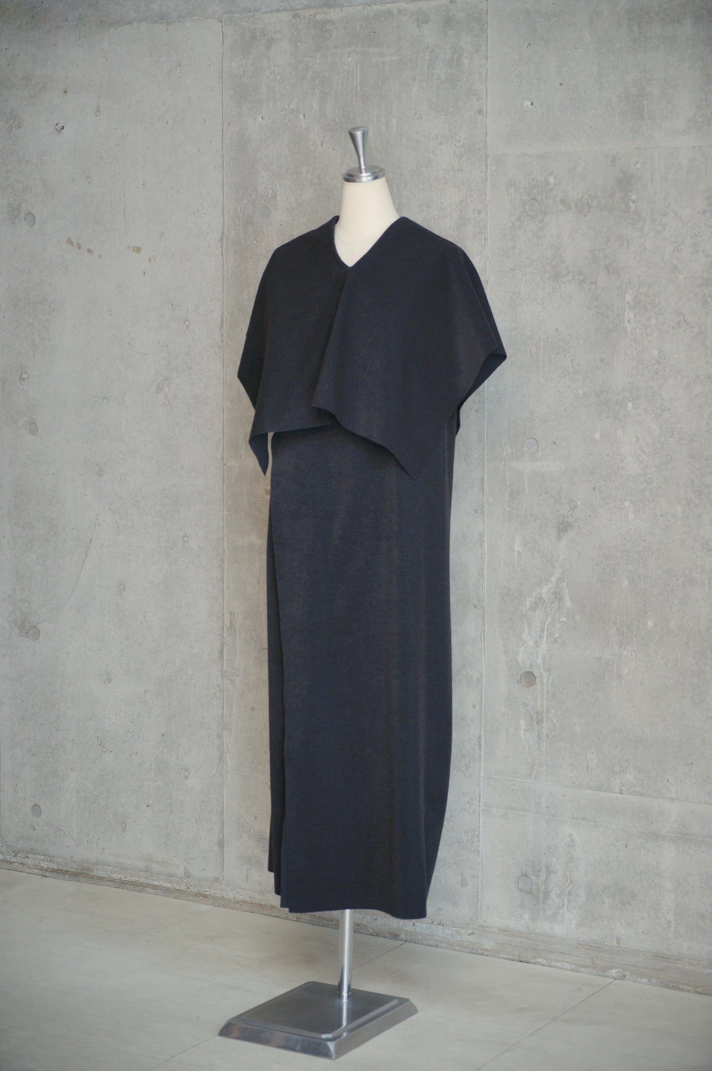 Cape dress [ JNS-10142 ] B