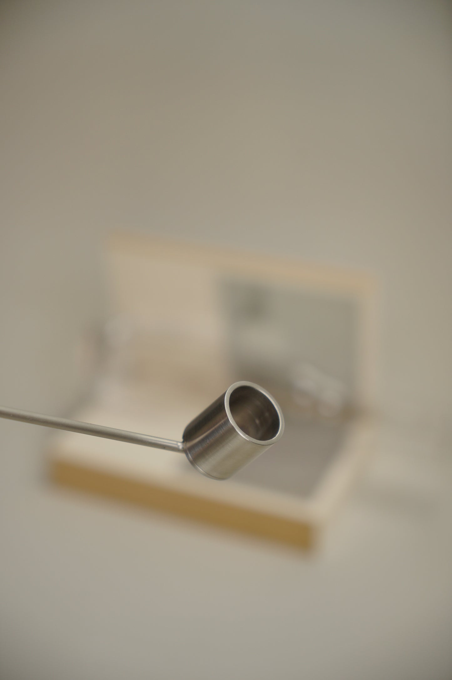 Candle snuffer