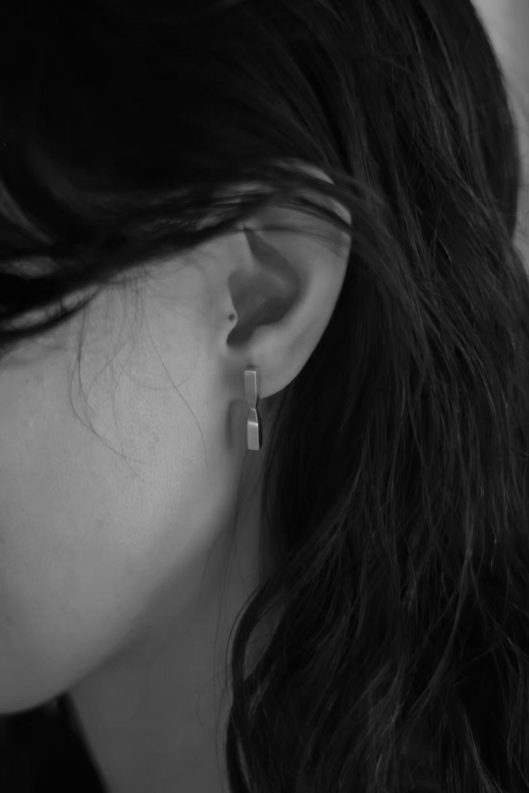 X pierced earring / SV